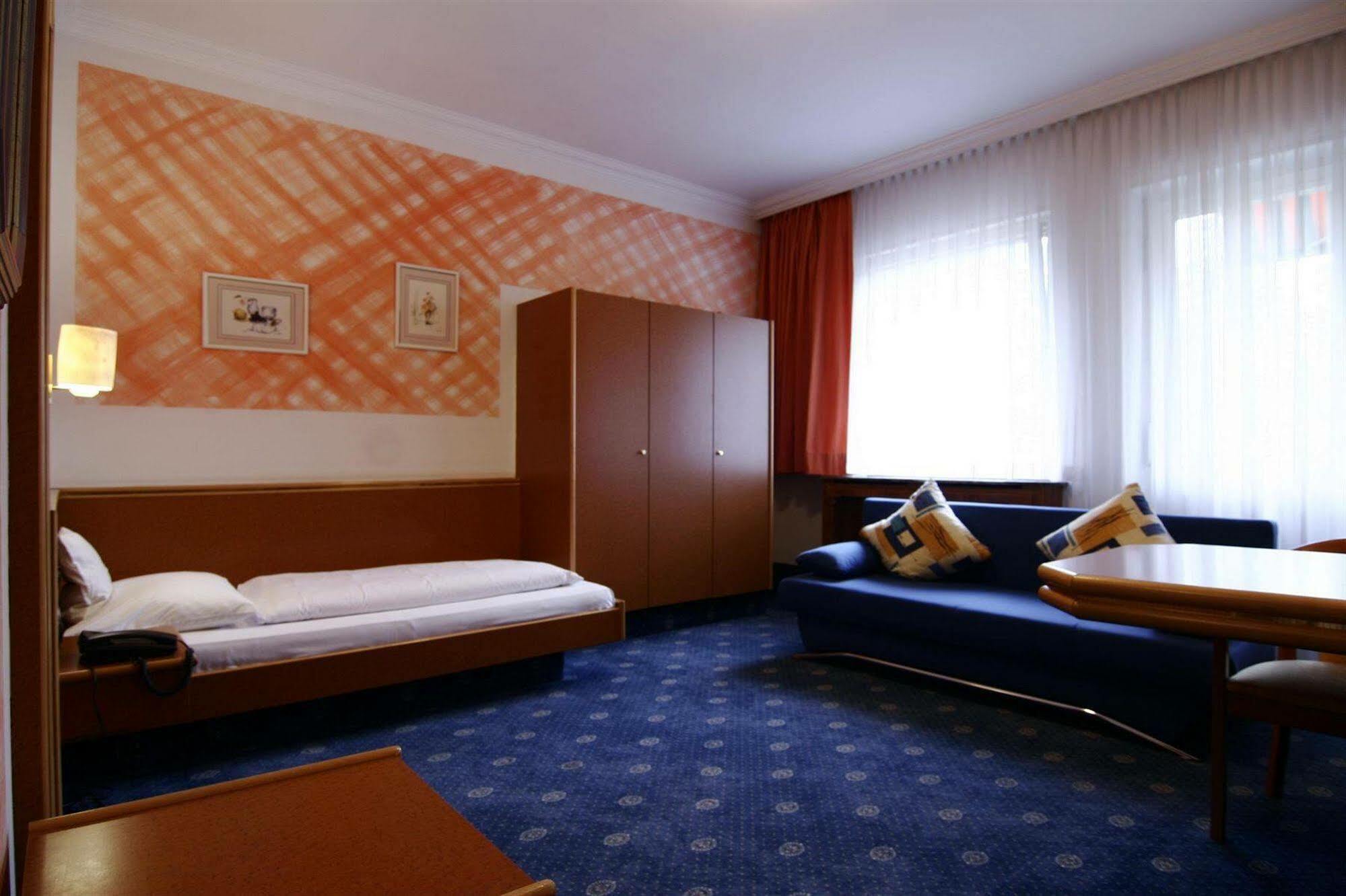 Kubler Stars Hotell Karlsruhe Exteriör bild